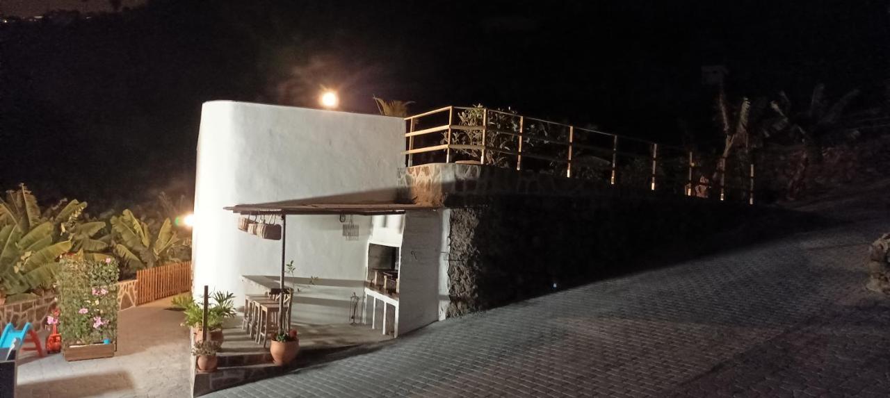 라오로타바 Independent House In Rural Setting 아파트 외부 사진